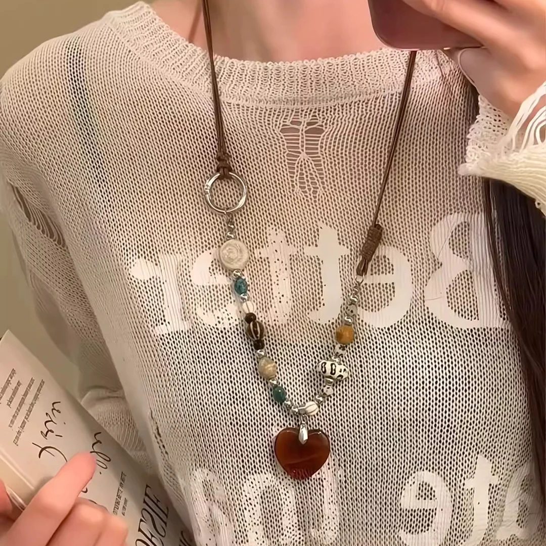 钛钢项链 复古美拉德爱心串珠吊坠长项链民族风秋冬毛衣链颈链女