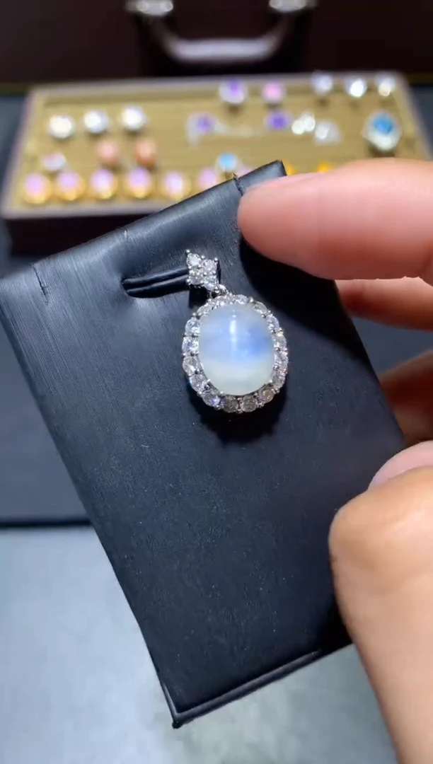 颈饰未镶嵌月光石K61