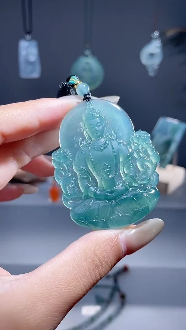 颈饰未镶嵌翡翠度母