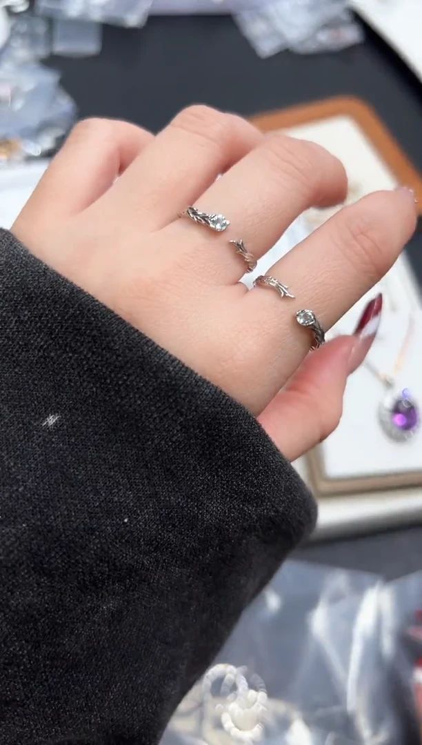 【闪购商品】水晶戒指银S925镶嵌89o多样性发其一/1个