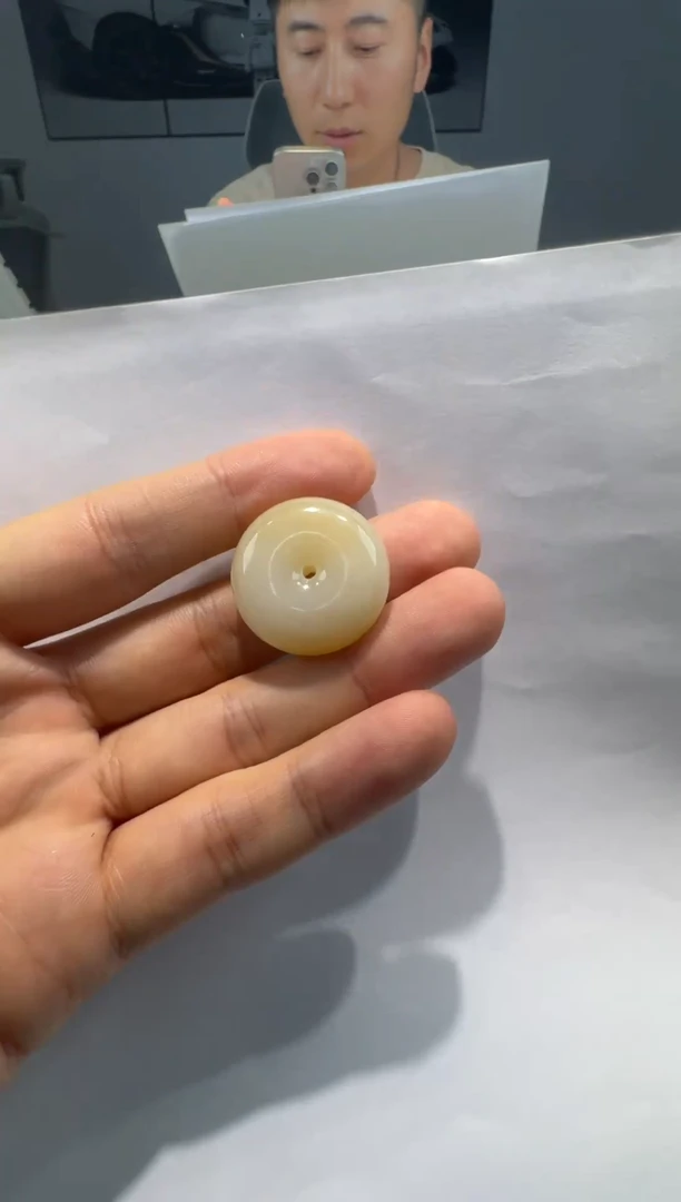 颈饰未镶嵌和田玉27mm精品平安扣