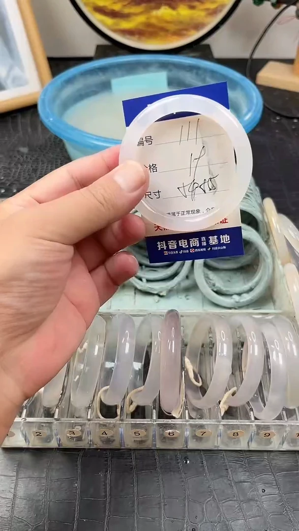未镶嵌玛瑙手镯111玛瑙手镯