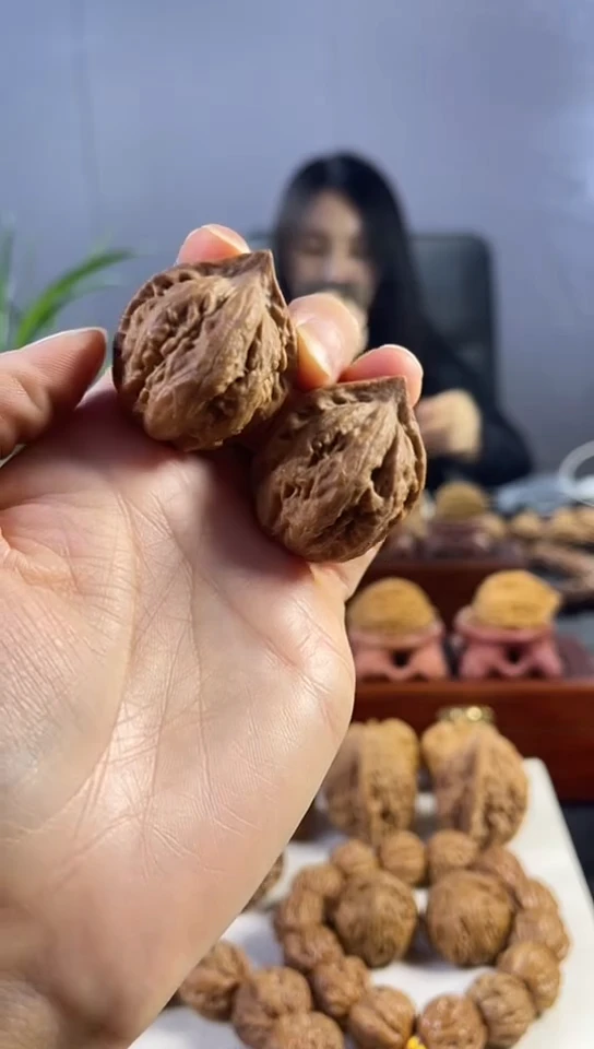 把件文玩核桃39号红皮霸王龙手捻