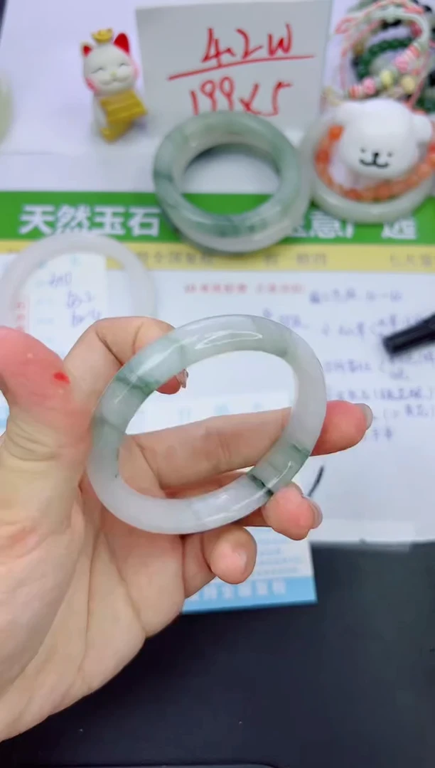 【闪购商品】石英质玉手镯未镶嵌311-55.7