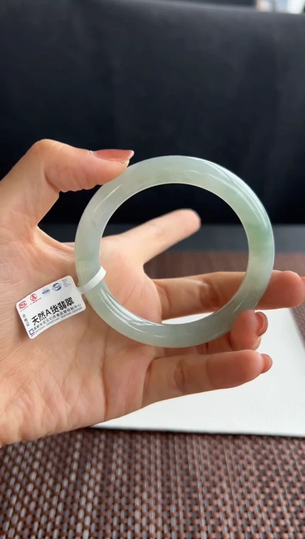 翡翠手镯未镶嵌99号57.7*9.6*9.5