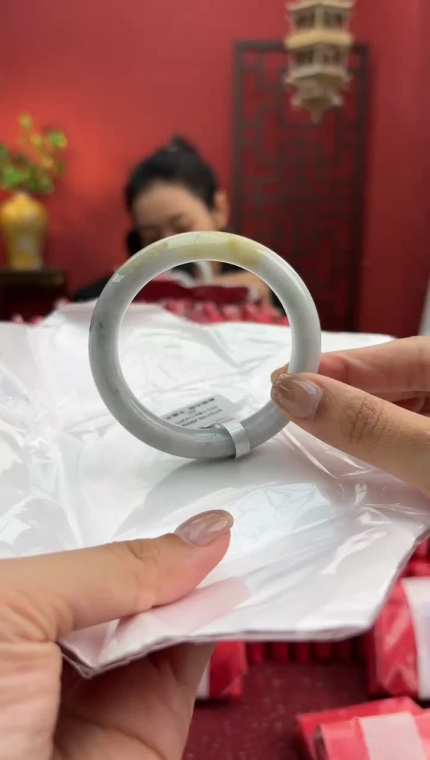 未镶嵌手镯翡翠翡翠手镯2