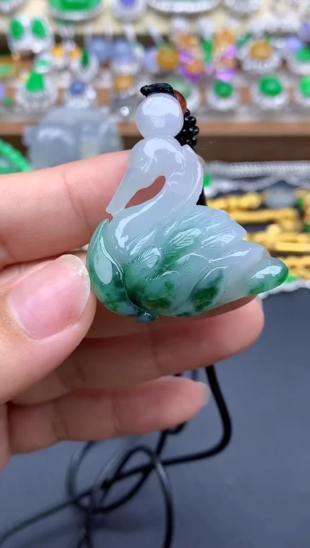 翡翠未镶嵌颈饰183-春日珠宝