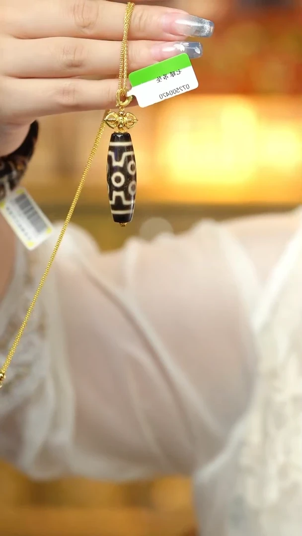 未镶嵌颈饰玛瑙/玉髓（覆膜）Q33075多样性发其一