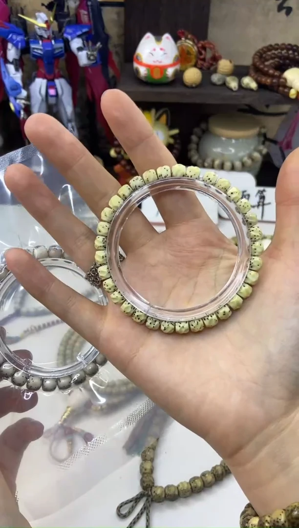 星月菩提吊坠小*鸡油黄7改手工无相单圈