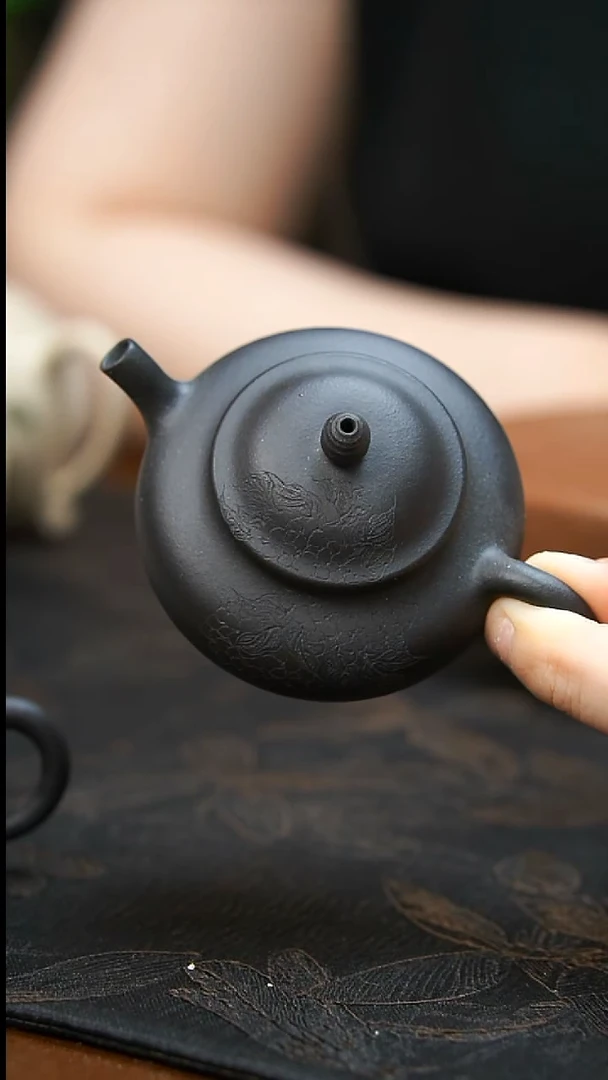 茶壶紫砂捂灰刻绘小壶