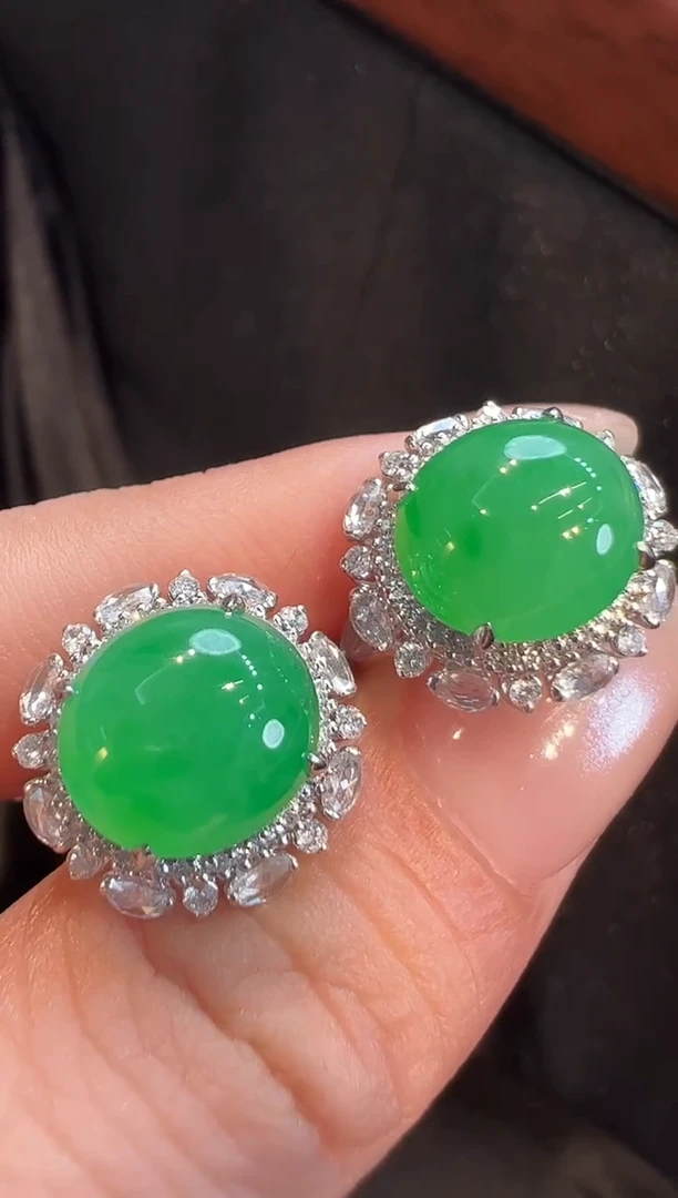 18K金镶嵌翡翠耳饰AL6耳包