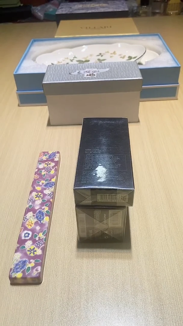 【闪购商品】瓷片锅碗瓢盆一件不剩 少女 狂野