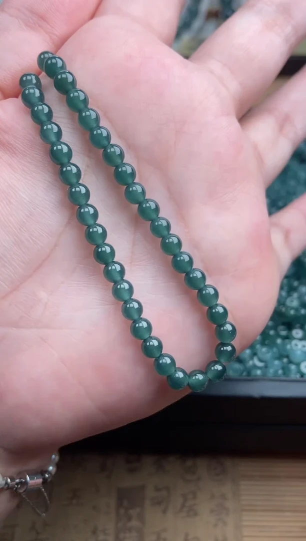 【闪购商品】翡翠手链未镶嵌多样性发货37颗卡5