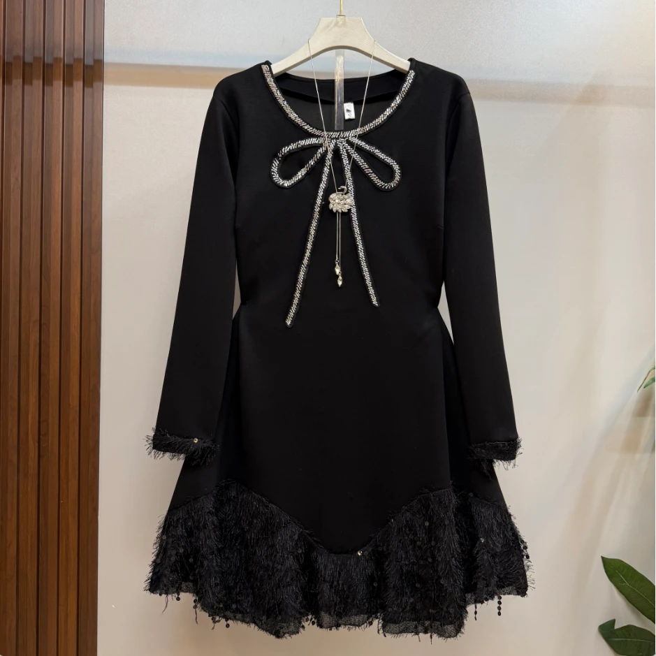 大码新款时尚洋气蝴蝶结装饰优雅精致流苏拼接显瘦连衣裙