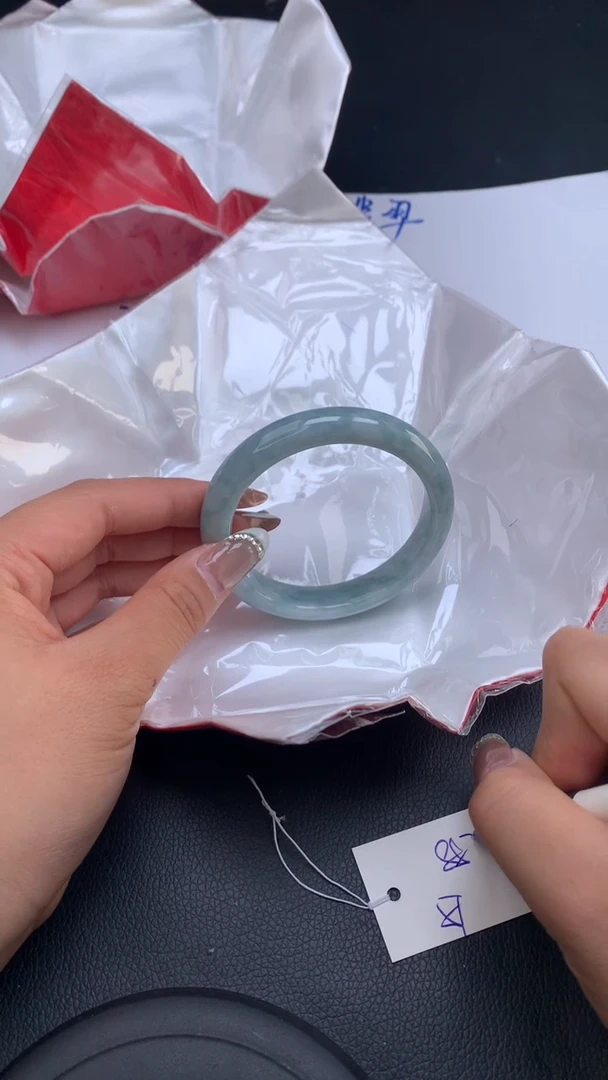 【闪购商品】翡翠手镯未镶嵌天然缅甸A货翡翠手镯