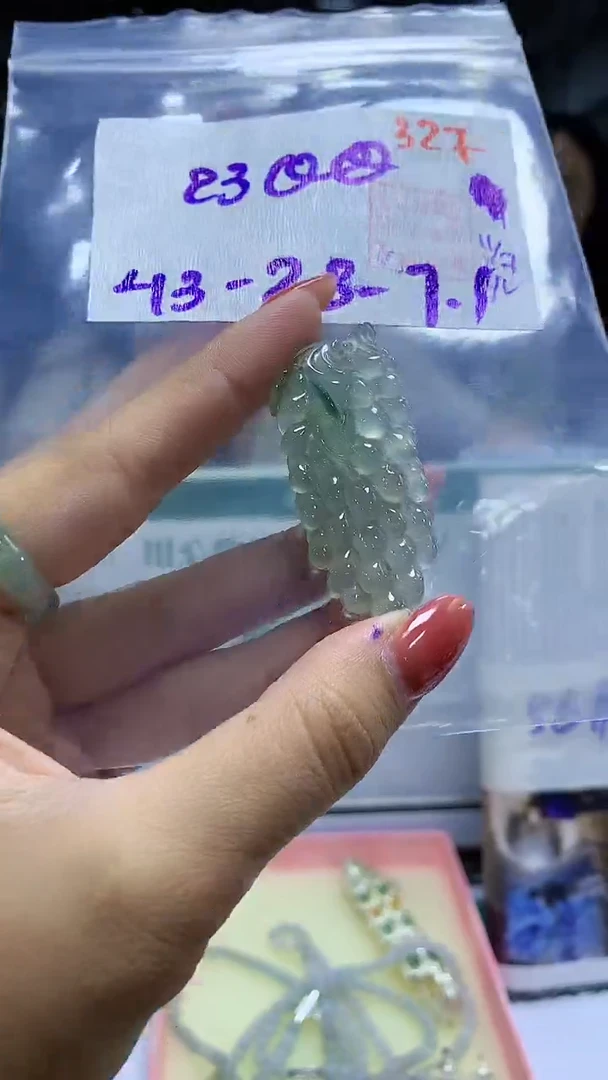 定制翡翠未镶嵌327毛货需精细抛光多样性发1件2300元