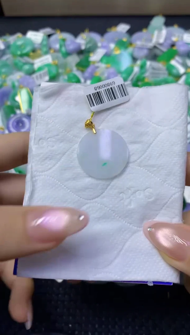 颈饰未镶嵌翡翠天然缅甸翡翠A货