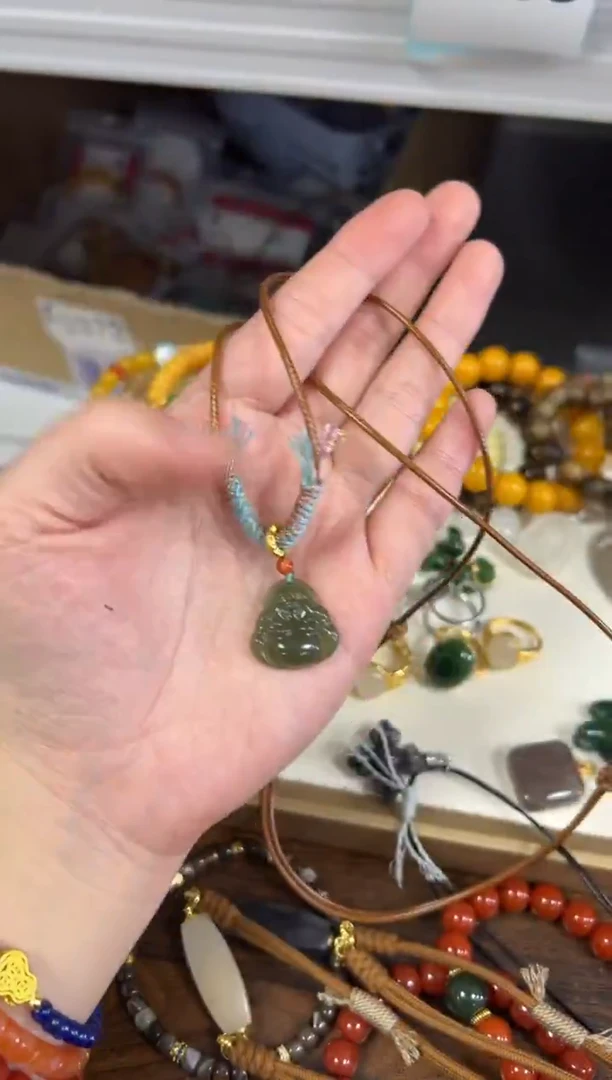 项链未镶嵌和田玉孤品和田玉小佛公吊坠[25]