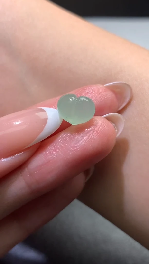 未镶嵌定制翡翠毛货 7.8-9.6-7