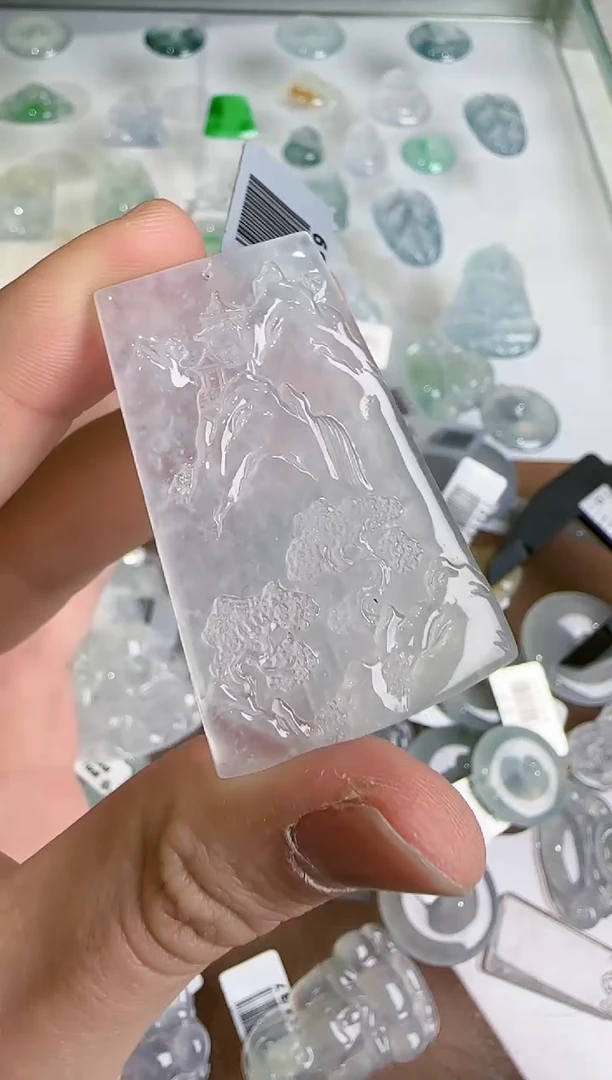 【闪购商品】翡翠吊坠(不含链)未镶嵌