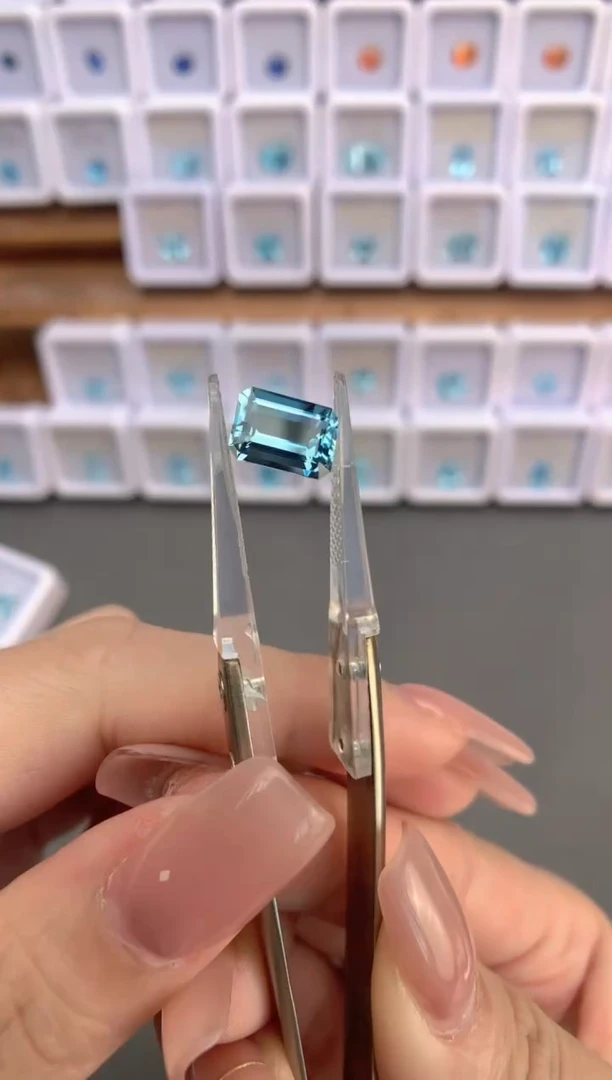 未镶嵌裸石定制海蓝宝石1.84ct 03121 圣玛