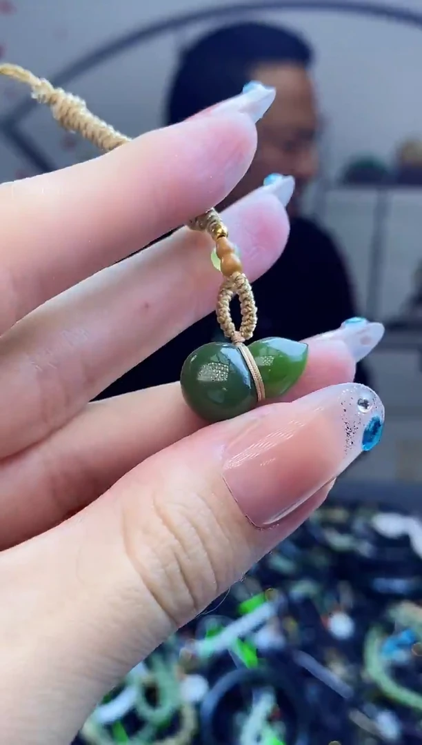 颈饰未镶嵌和田玉多样性发拍一发一