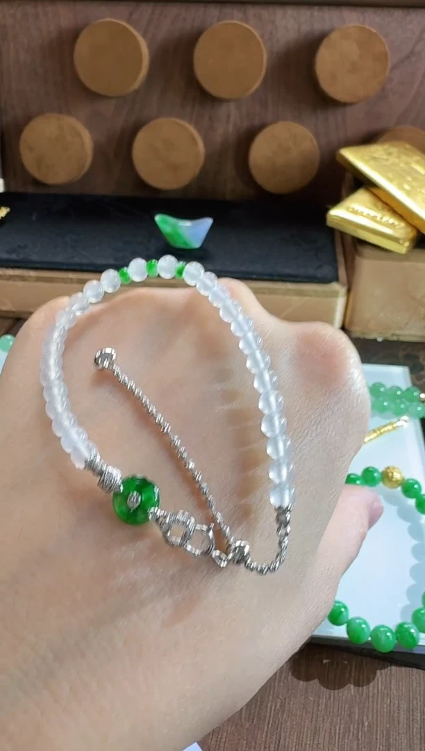 18K金镶嵌手链翡翠手链