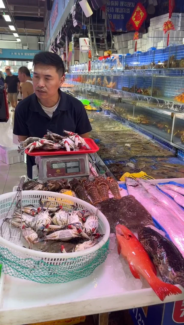 中国大陆断氧膏蟹4只，飞飞10只