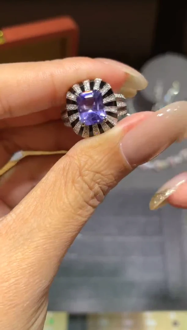 戒指彩色蓝宝石18K金镶嵌2.57ct