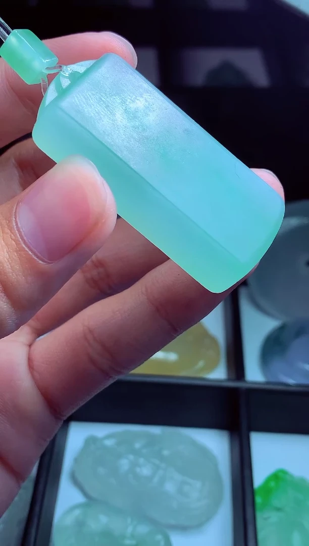 定制翡翠未镶嵌翡翠毛货定制