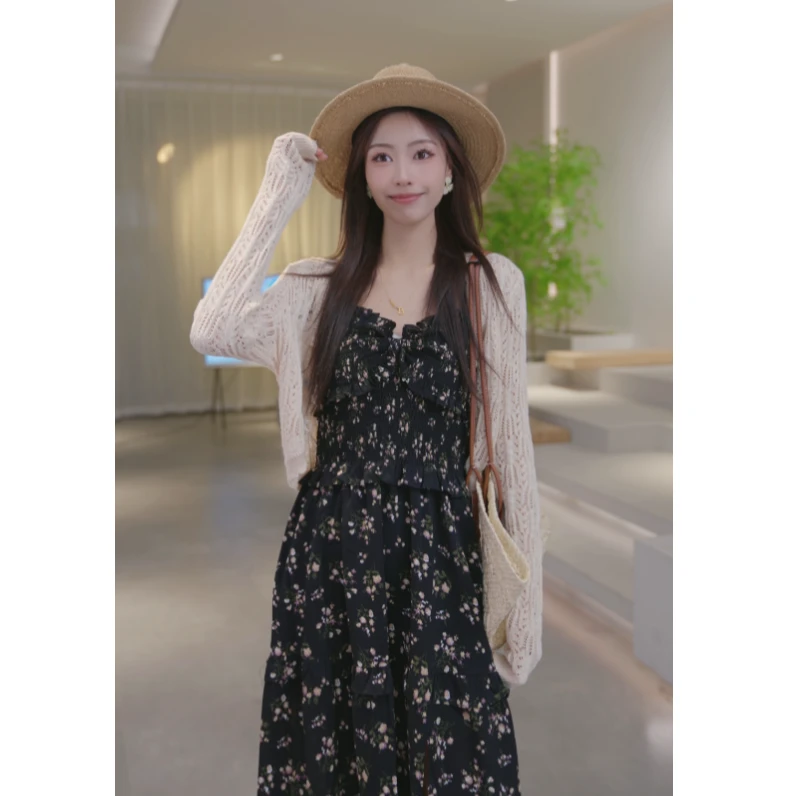 Basic House/百家好新款显瘦度假碎花开叉连衣裙B0823B56872