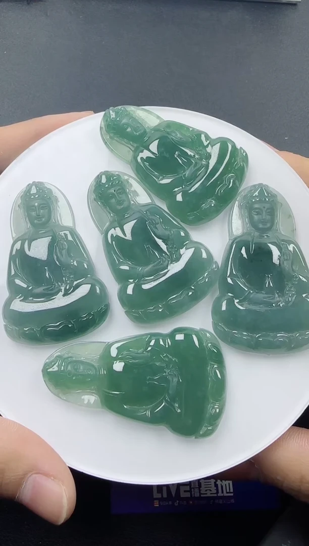 【闪购商品】翡翠颈饰未镶嵌素衣观音多样性发其一