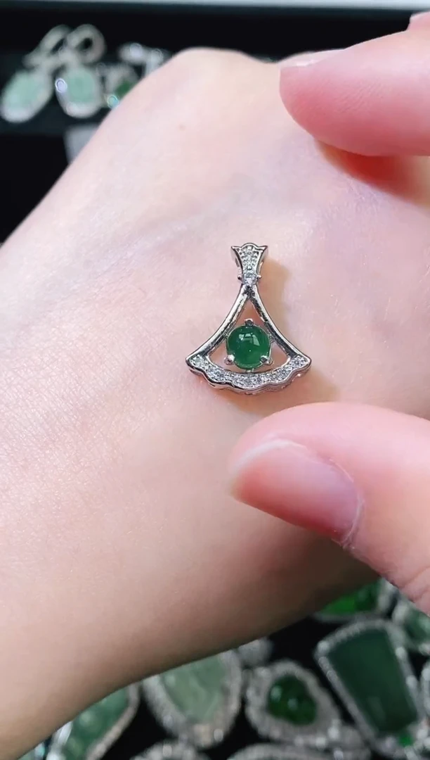 【闪购商品】翡翠颈饰未镶嵌精美翡翠-多样性只发一件F879