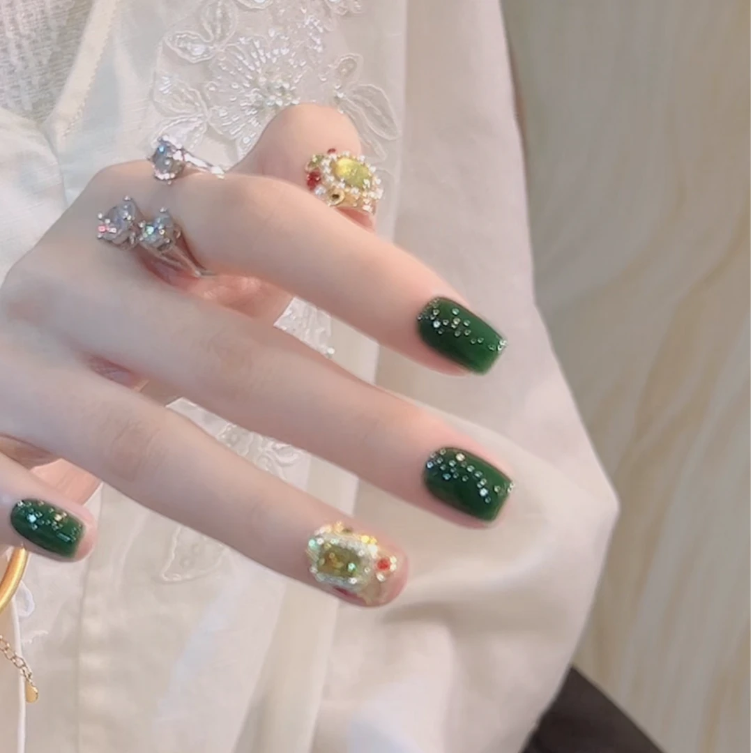 Tuge Nail“绿色格调“设计师高定高级感原创小众设计师美甲琳琳