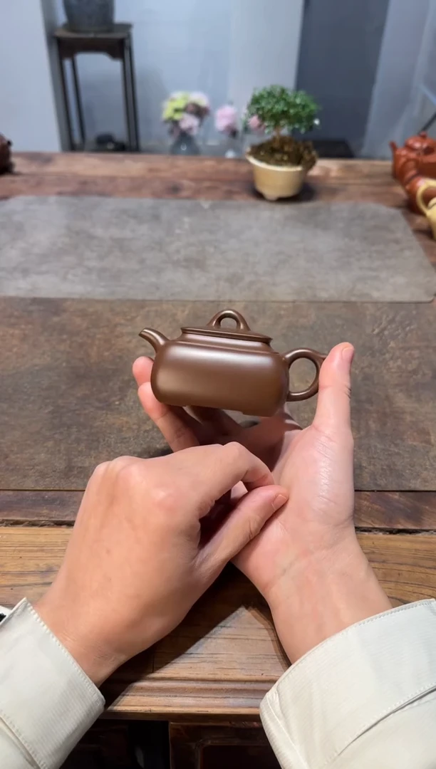 茶壶紫砂大*熊长四方 紫砂壶