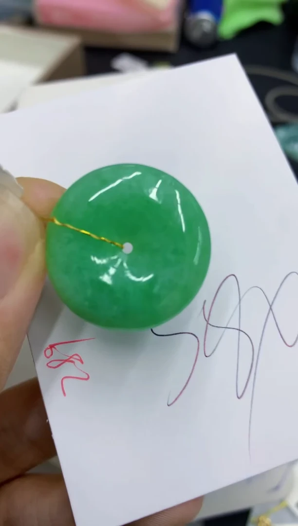 翡翠未镶嵌颈饰1111111111