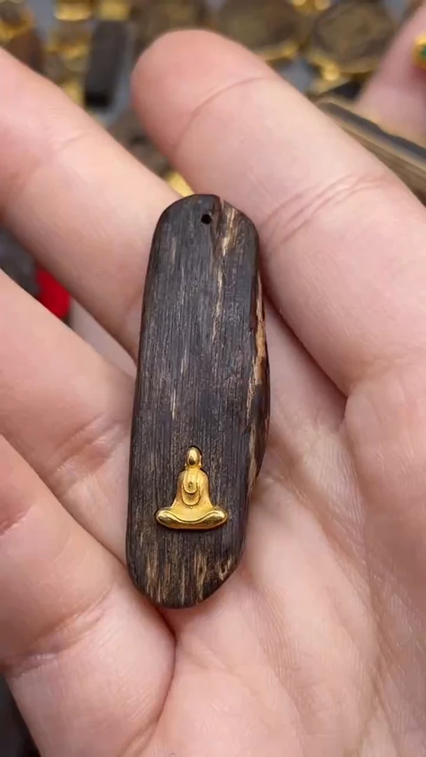 沉香吊坠沉香吊坠77