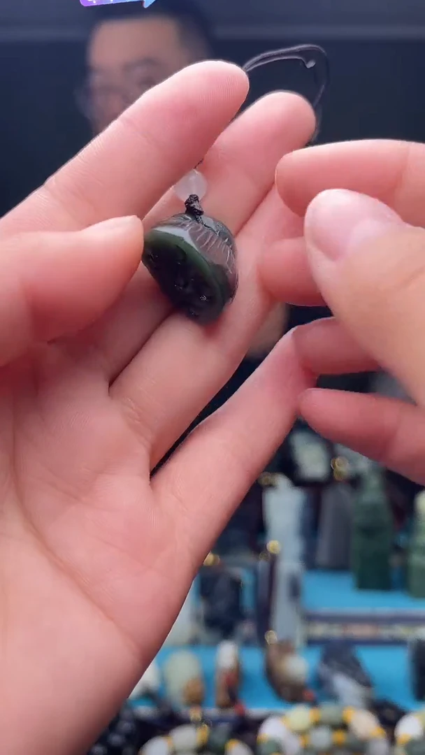 未镶嵌和田玉挂件1