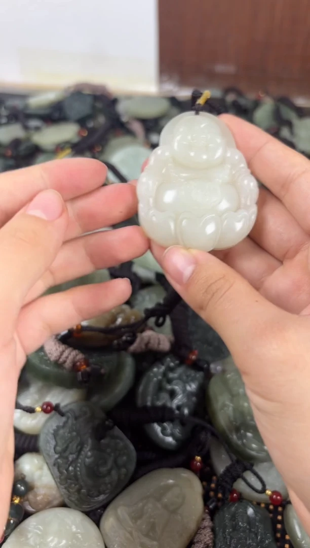 【闪购商品】和田玉颈饰未镶嵌1