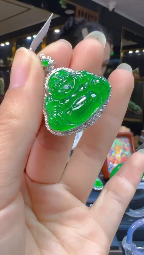 吊坠(赠链)18K金镶嵌翡翠018