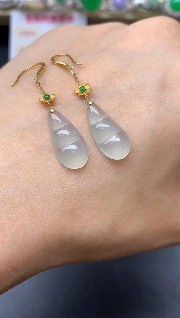 颈饰18K金镶嵌翡翠62-中国好珍宝