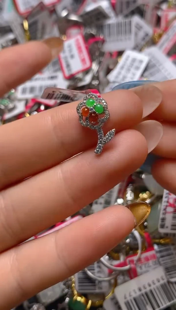 银S925镶嵌戒指翡翠百内无证书