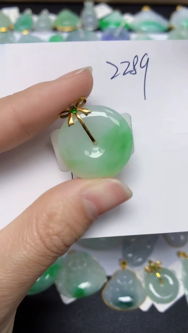 【闪购商品】翡翠颈饰18K金镶嵌 天然翡翠A货