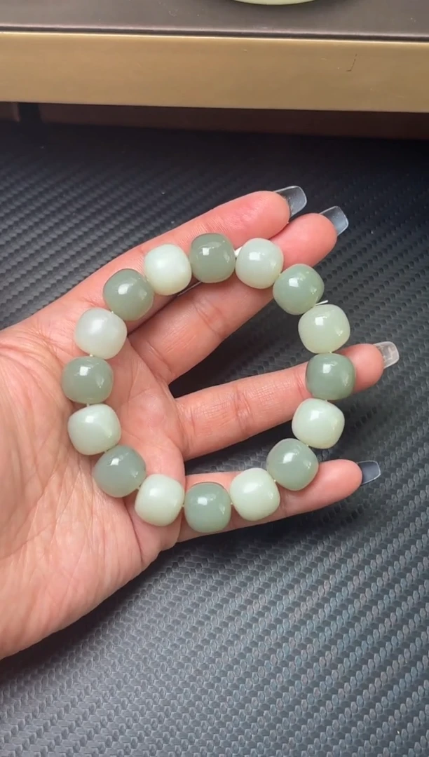 未镶嵌手串和田玉且末微色差近矿卡14