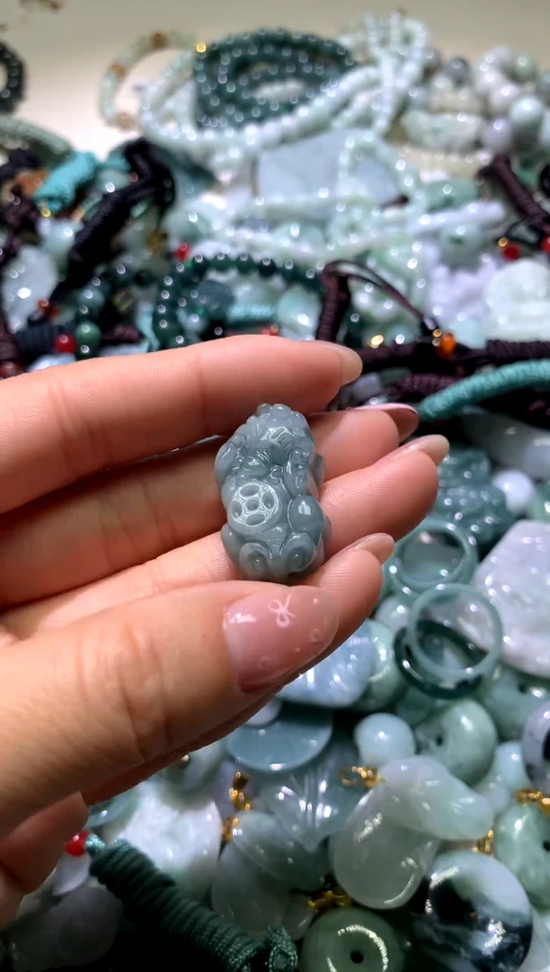 吊坠(不含链)未镶嵌翡翠1