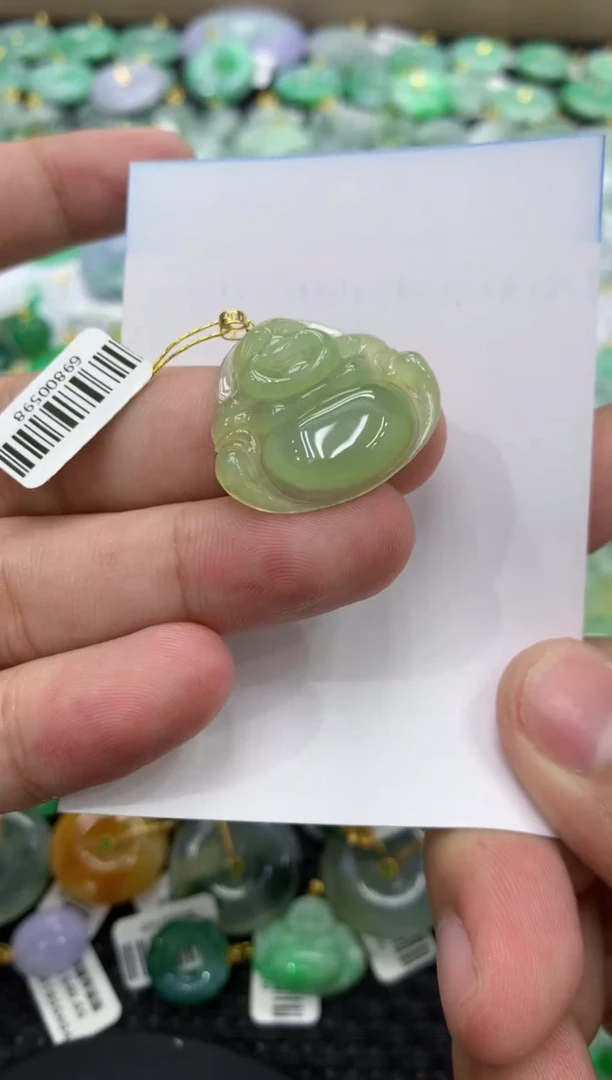 颈饰18K金镶嵌翡翠天然缅甸翡翠a货