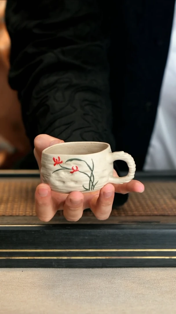 TZP27 《兰花把杯》白玉段