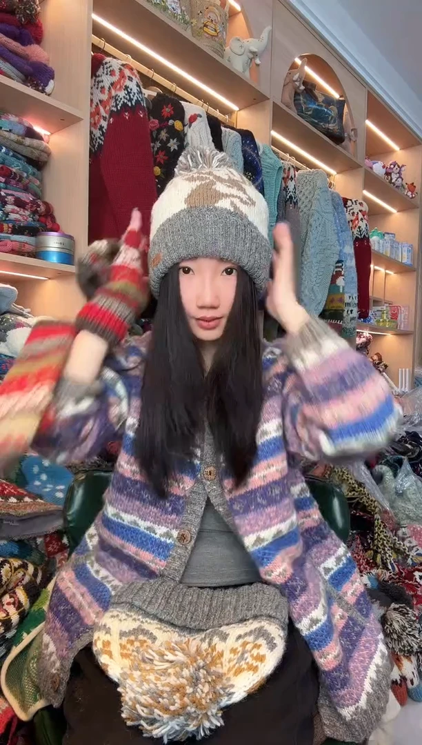 羊毛灰白麋鹿翻边帽