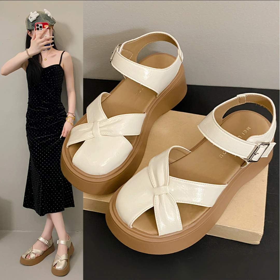 2025新款包头时尚凉鞋女夏季外穿一字扣镂空鞋透气女士罗马凉鞋