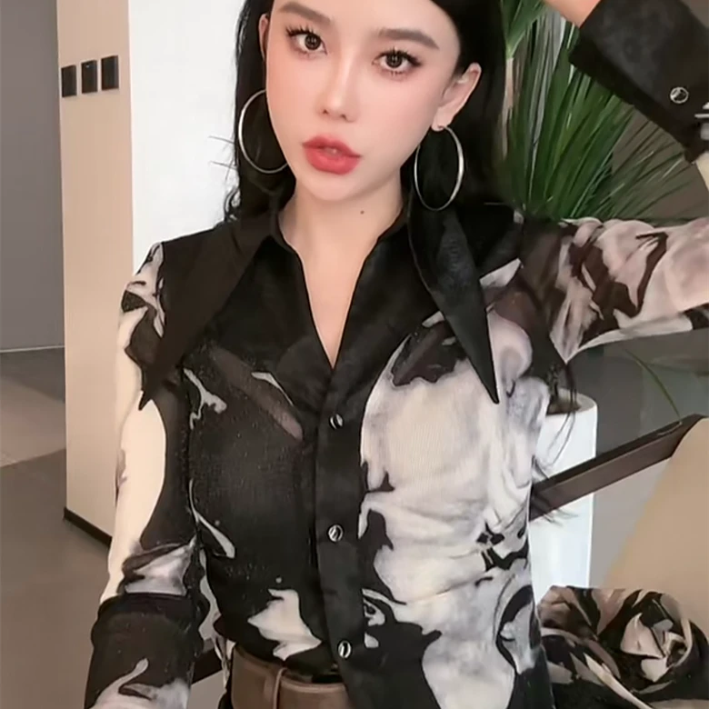 2025春季新款小众水墨晕染衬衫女印花收腰网纱拼接小衫气质上衣潮